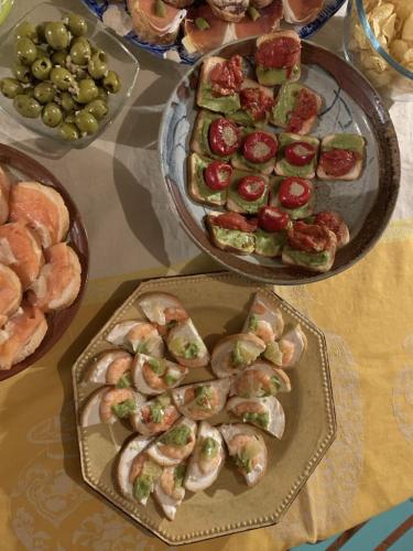 Ambiance repas à l’atelier Merci Dany linard